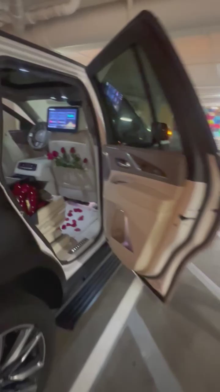 The Grand Entrance Floral Package